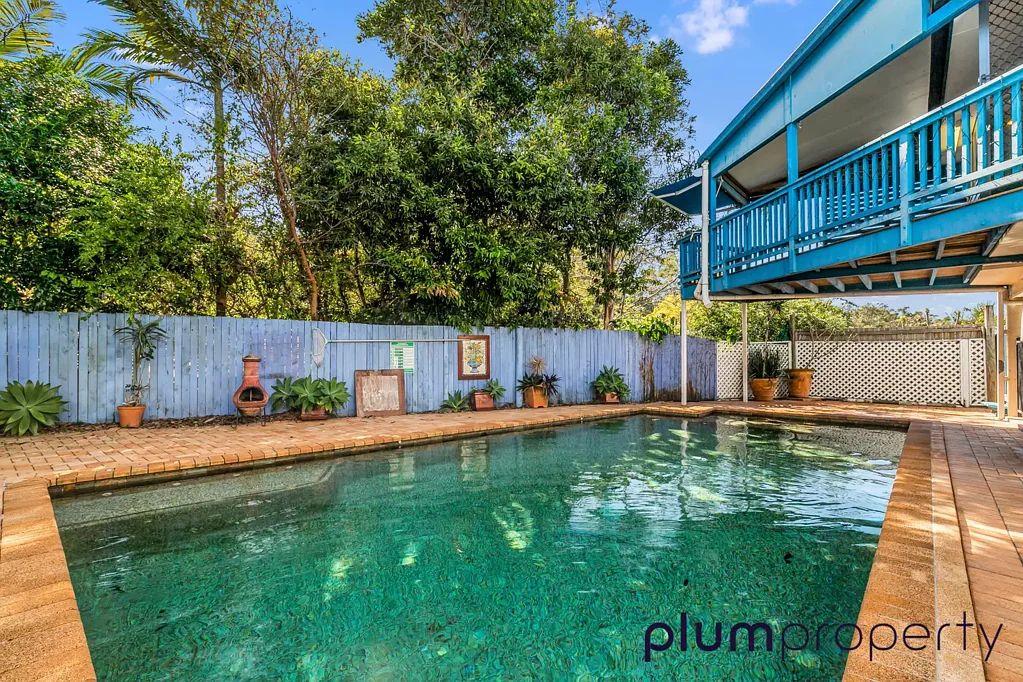 Vibrant Family Home with Pool in Prime Chapel Hill Location