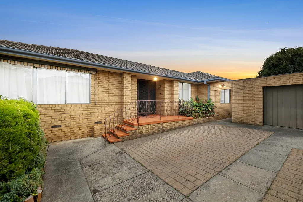 31 Whitehaven Crescent, Mulgrave, VIC 3170