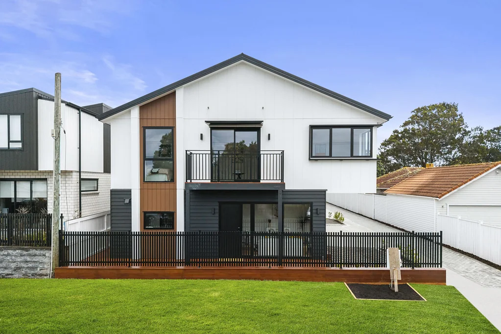 Te Atatu Peninsula 3房  High-Spec, Brand-New