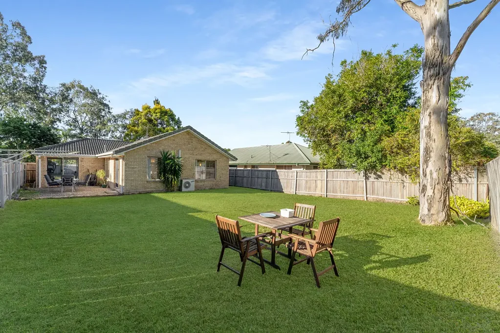 17 Dunbarton Lane, Bethania, QLD 4205