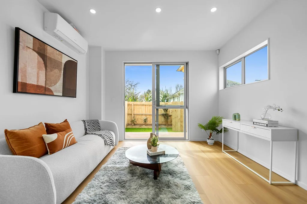 Panmure 4Kwarto Corner Site, 4-Bedroom Quality Home in Central AKL