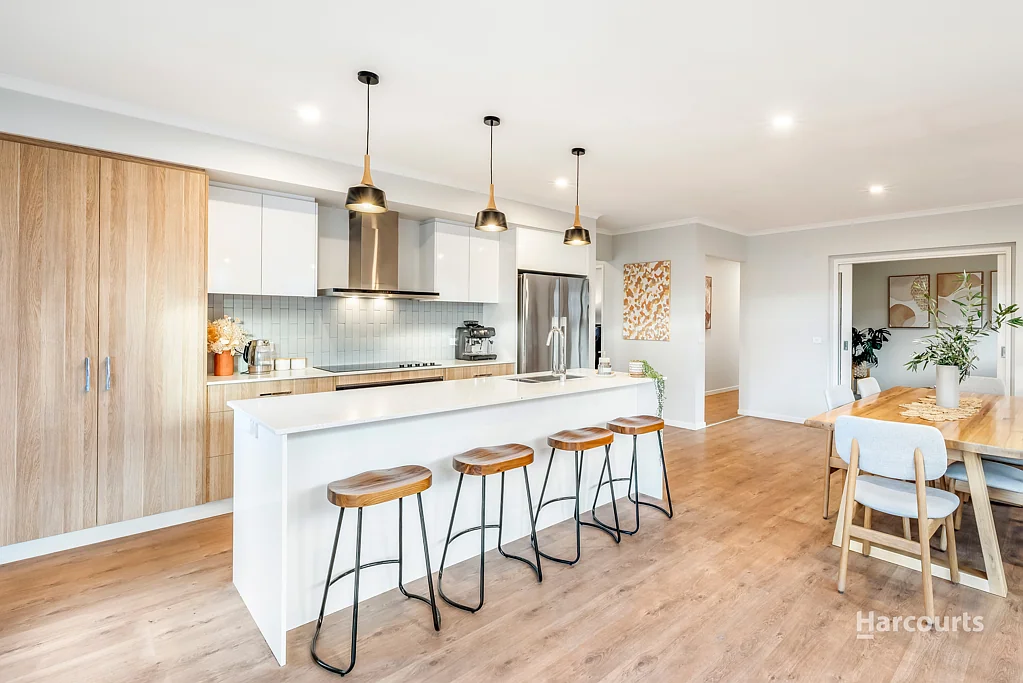 7 Vivian Drive, Rokeby, TAS 7019