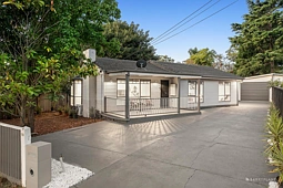 10 Ian Avenue, Ringwood East