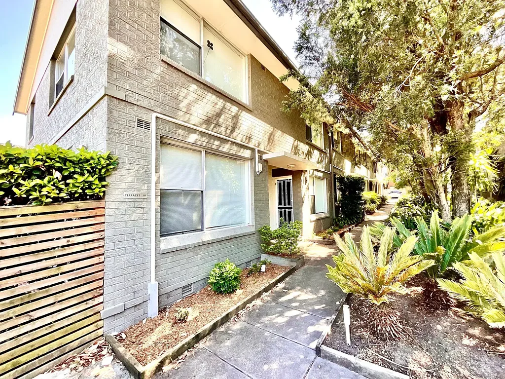 Stylish Renovated Two-Bedroom Townhouse-Style Apartment