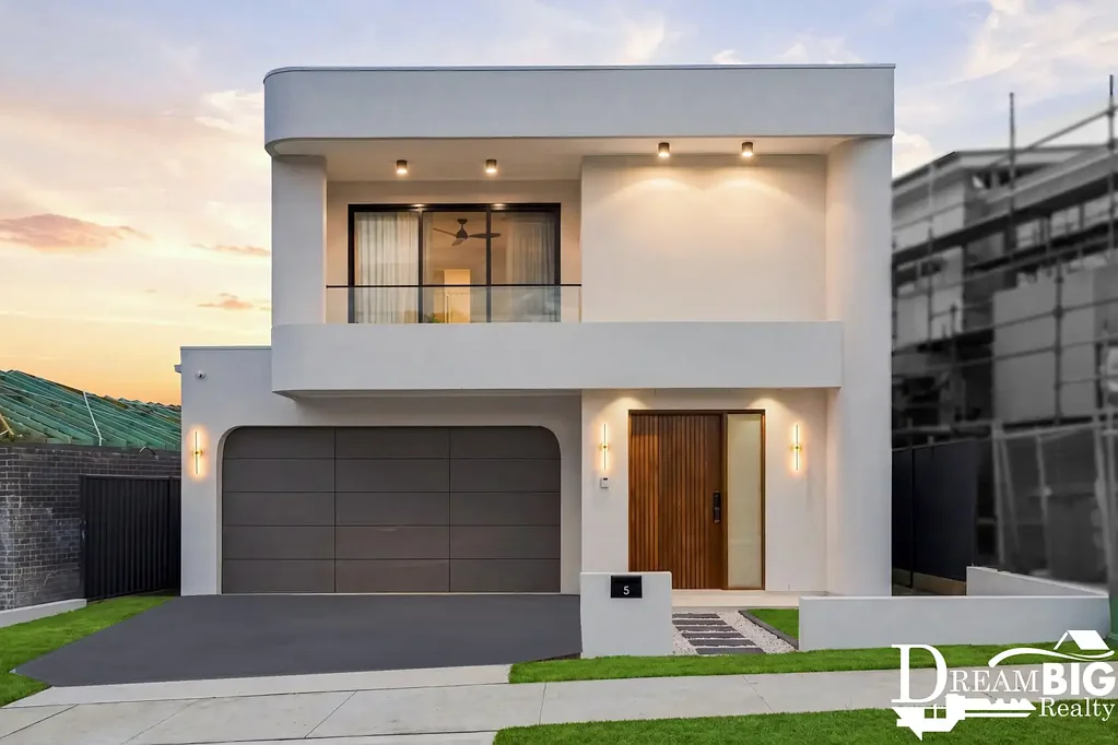 Oakville 6房 全新豪宅，尊享奢华生活 Grand Luxury Living in a Brand-New Home