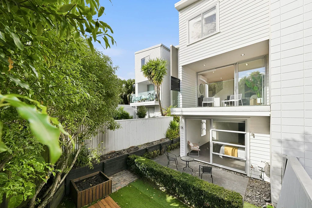 Epsom 4房  DGZ Value, Space & Flexibility in Prime Epsom