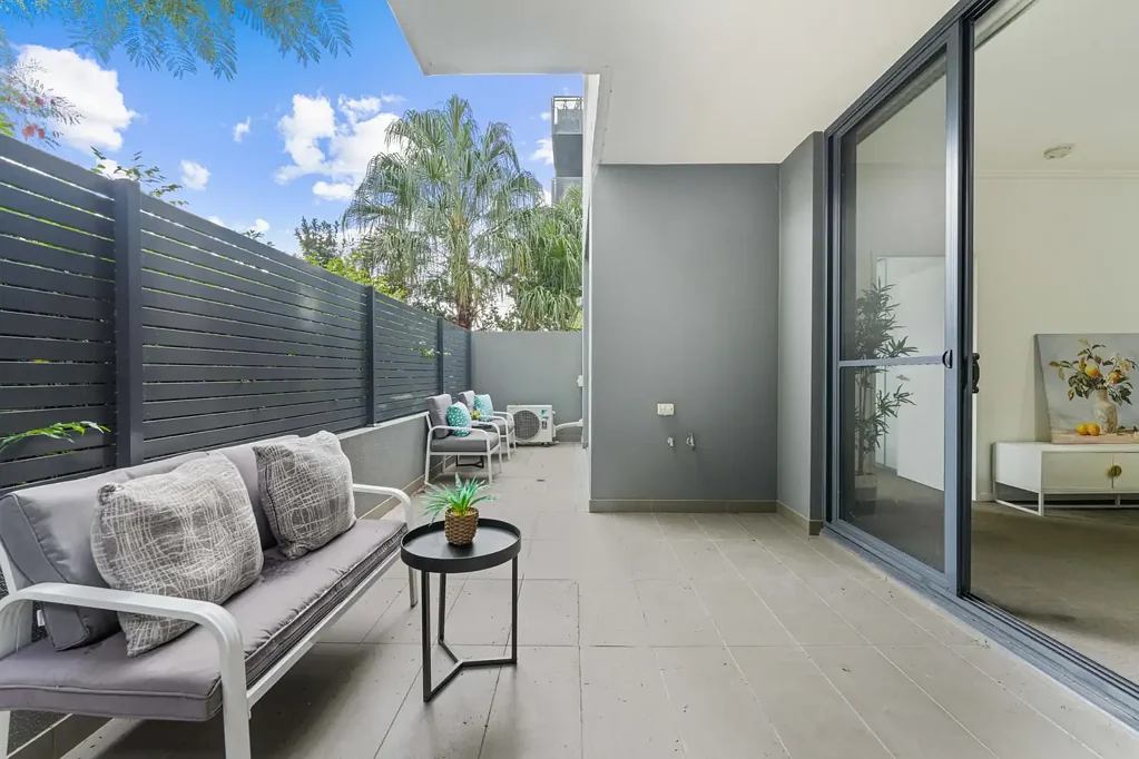 Asquith 2 Bedroom Tranquil, Stylish & Ultra-Convenient - Ground Floor Gem in Asquith
