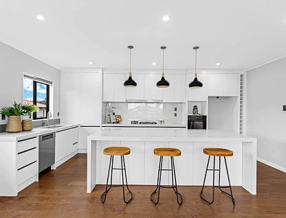41 Compass Point Way, Half Moon Bay, Manukau City, 7 Bedrooms, 5 Bathrooms, House