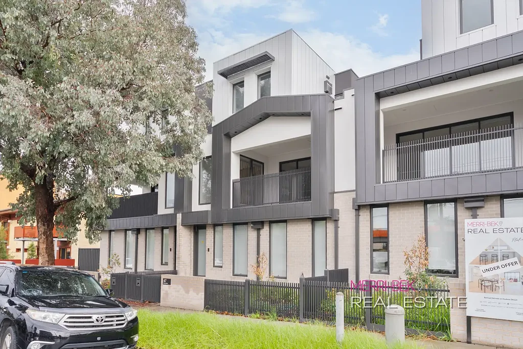 Modern Three-Level Luxury in the Heart of Coburg