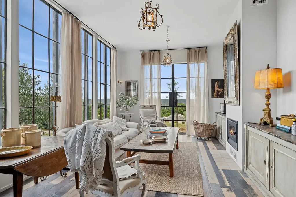 Daylesford 1 Bedroom La Dolce Vita Meets La Belle Vie – Stylish Cottage in Central Daylesford