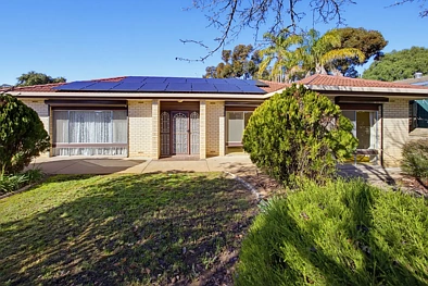 Murray Bridge 3Moenga Solid Brick One Owner Home