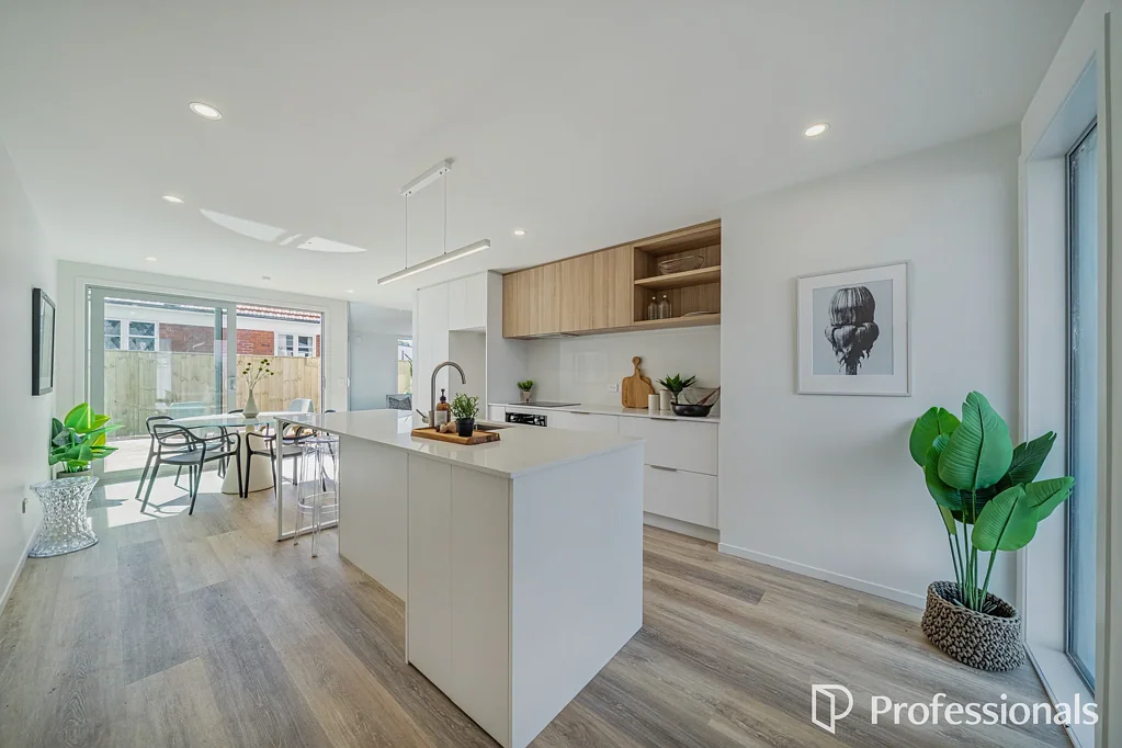 Waterloo 3 Bedroom Premium 2 & 3 Bedroom Homes, Four with Garages