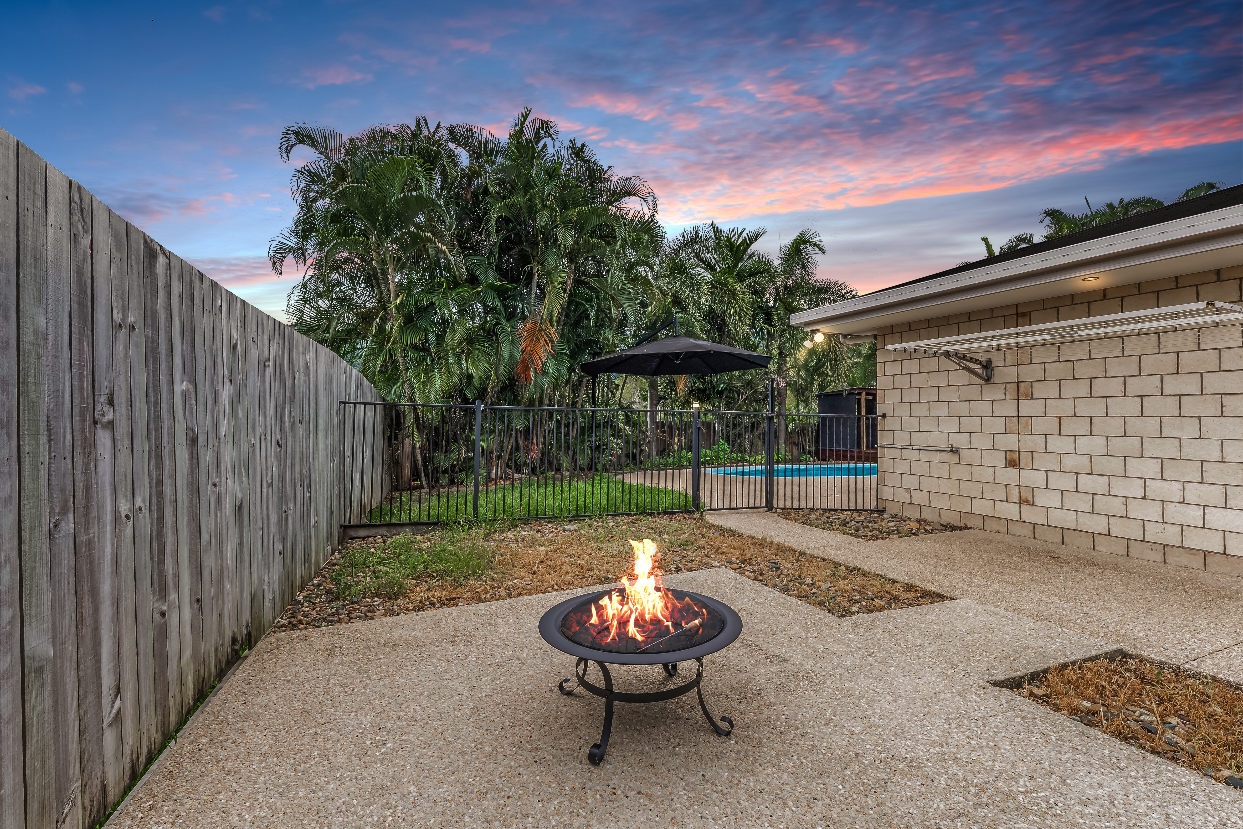 27 SUNSET DR, JUBILEE POCKET QLD 4802, 0 Bedrooms, 0 Bathrooms, House