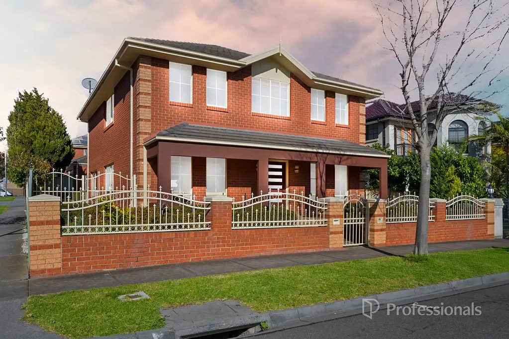32 Murnong Street, Maribyrnong, VIC 3032