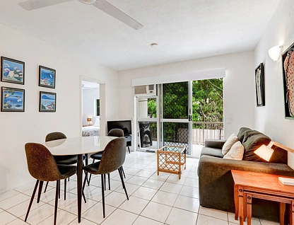 6/67-69 Moore Street, Trinity Beach, QLD 4879, 2房, 1浴, Apartment