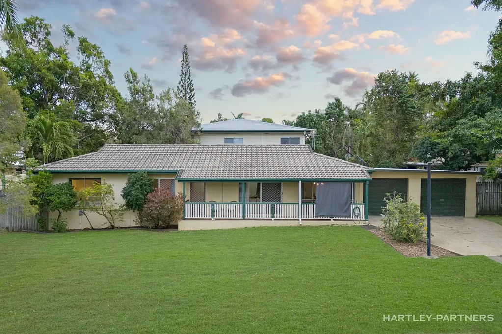 25 Nowland Avenue, Cranbrook, QLD 4814
