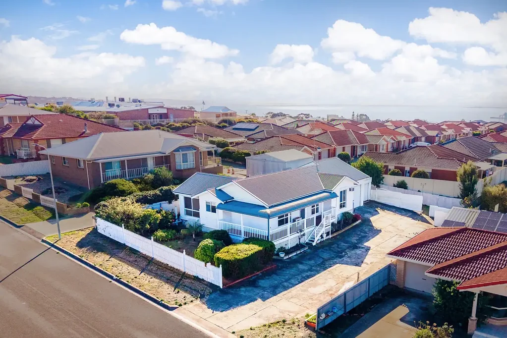 Port Lincoln 3Moenga Urgent Opportunity – Renovator's Delight with Huge Sheds & Endless Potential