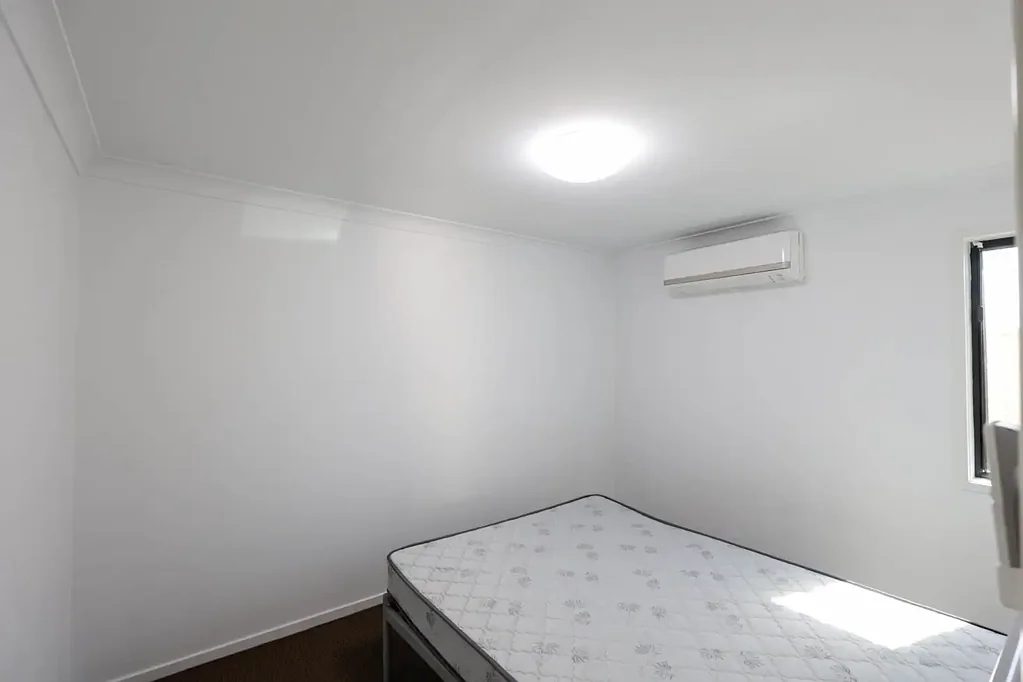 FURNISHED 5 BED HOME – IDEAL FOR FAMILIES OR COMPANY ACCOMMODATION!