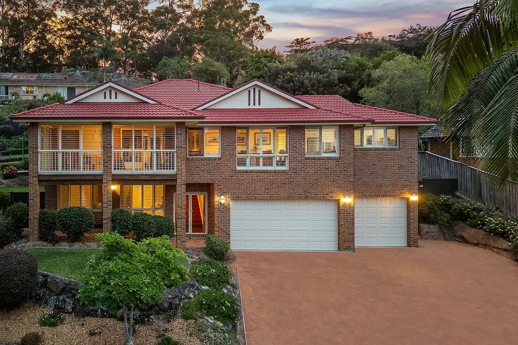 4 Thistle Glen Close, Green Point, NSW 2251