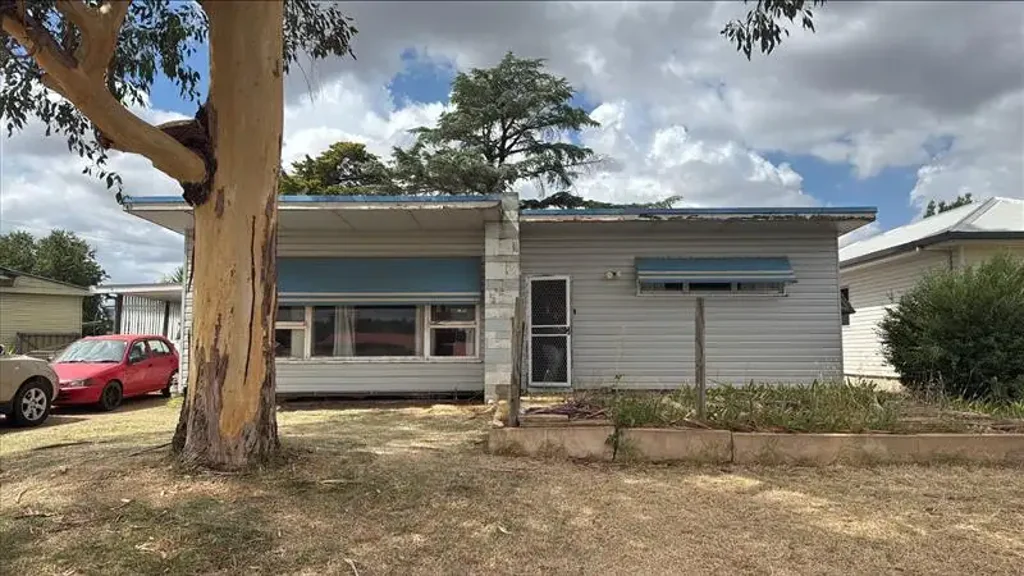 3 Brolgan Road, Parkes, NSW 2870