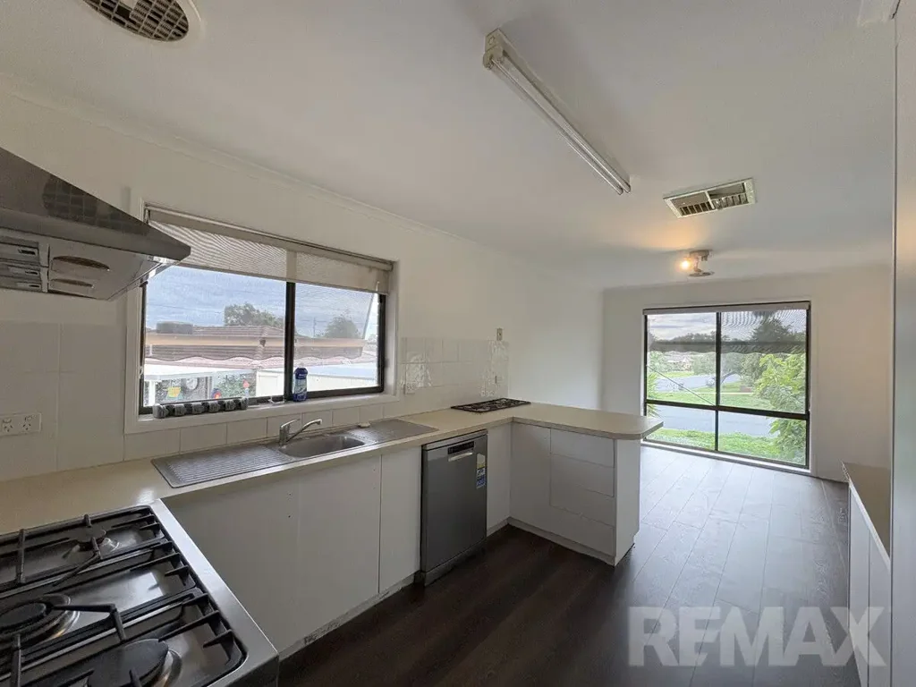 Renovated Family Home in Cul-De-Sac Location