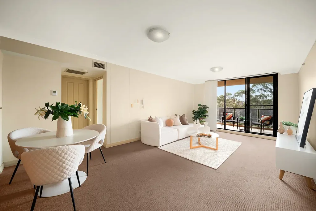 Strathfield 1房 6楼豪华一居室 100㎡全明设计 厨房花岗岩台面 步行Strathfield站 Plaza近便 Extra-spacious sunny full brick apartment in the popular Strathbelle complex | 100SQM Entertainer