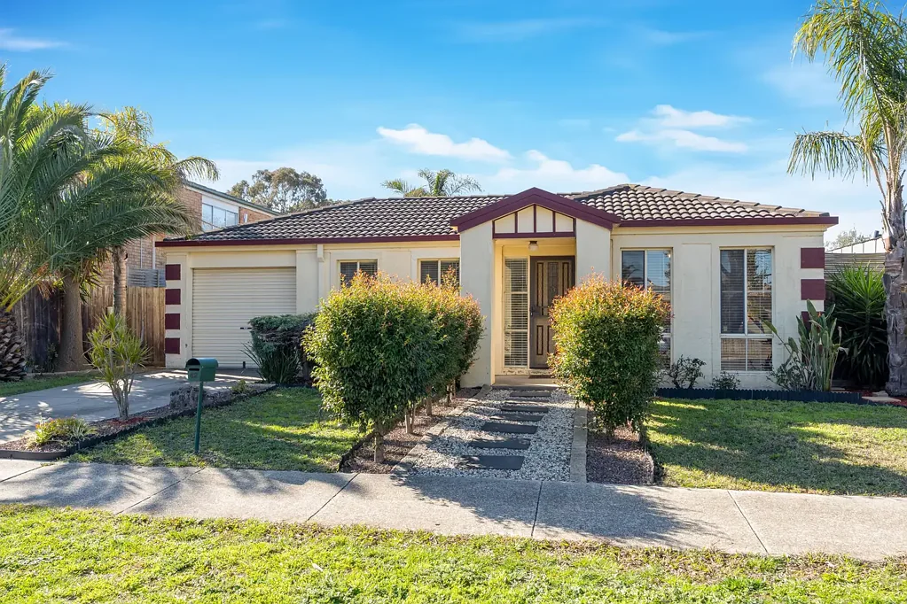 42 Santa Cruz Boulevard, Roxburgh Park, VIC 3064