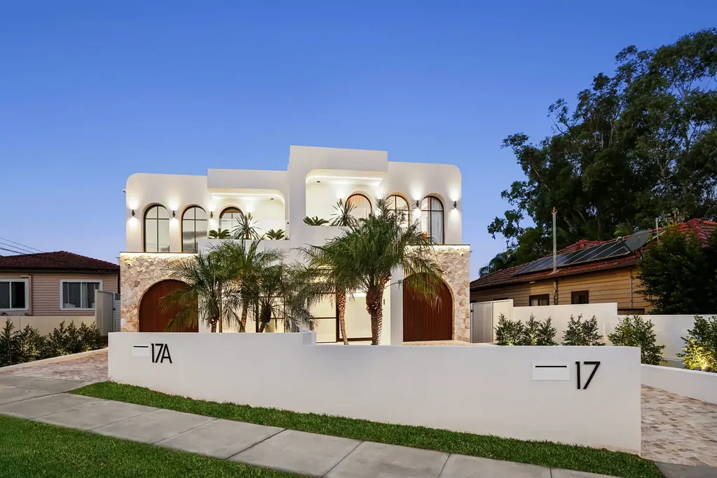 Merrylands 5ਬੈੱਡਰੂਮ SUCCESSFUL AUCTION - CONTACT AGENT