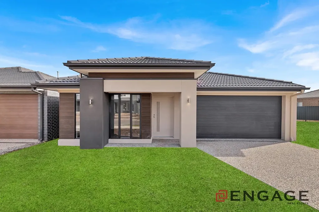 4-Bedroom Family Home in Thriving Truganina!