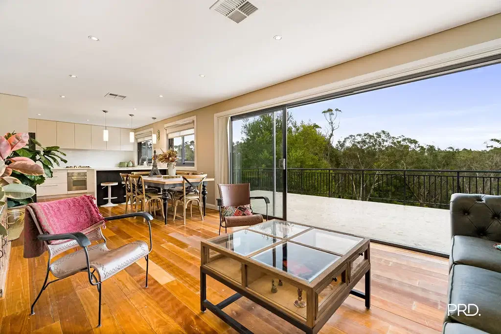 Hazelbrook 4房 现代双居住宅，占地12英亩 OPEN HOME SATURDAY 10TH OF OCTOBER FROM 10.00AM - 10.30AM