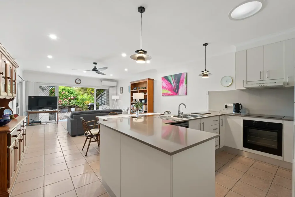 30/24 Warren Street, Palm Cove, QLD 4879