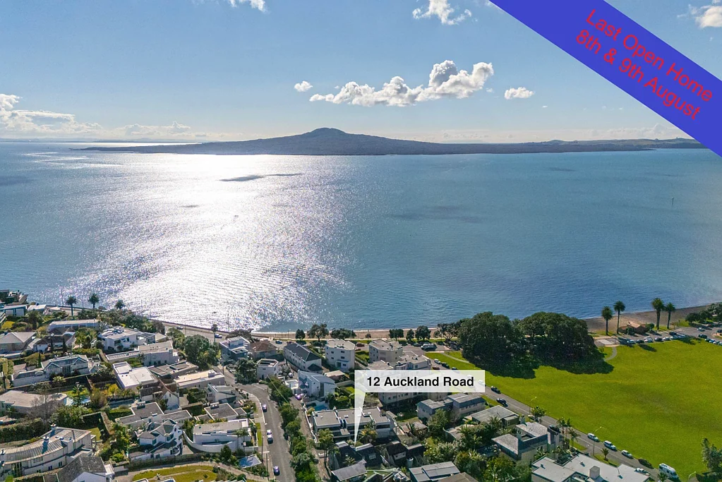 Saint Heliers 4 Bedroom Executive Beachside Living, Remastered
