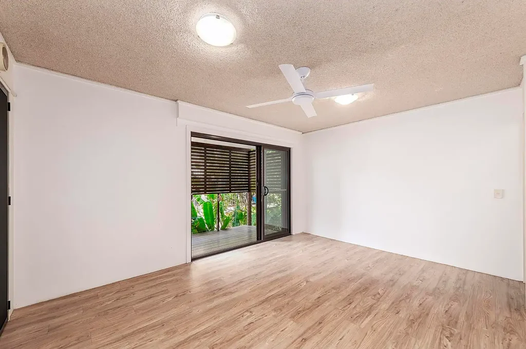 Beachside Living! Two-Bedroom Unit in the heart of Tugun
