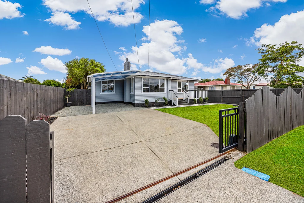 Papakura 3房  Business Commitments Force Sale!