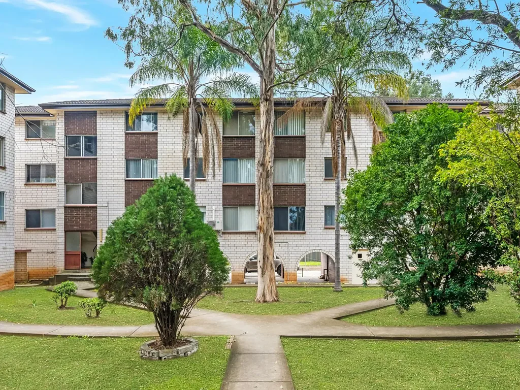 Cabramatta 2ਬੈੱਡਰੂਮ Perfectly Positioned in a Prime Location