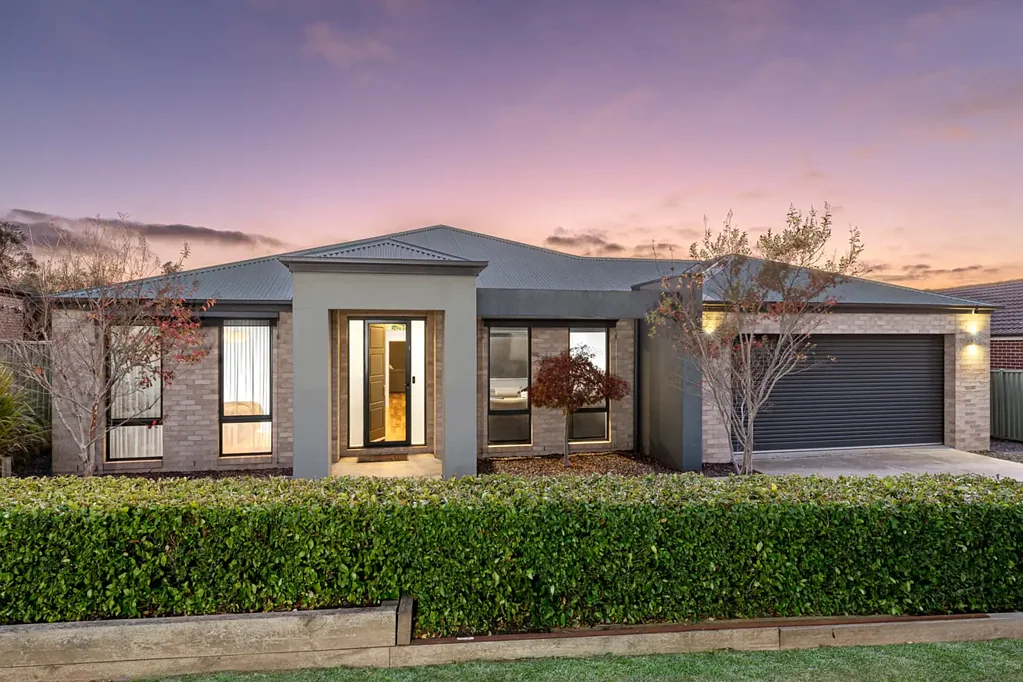 Miners Rest 5ਬੈੱਡਰੂਮ Spacious Family Oasis on a Generous Block