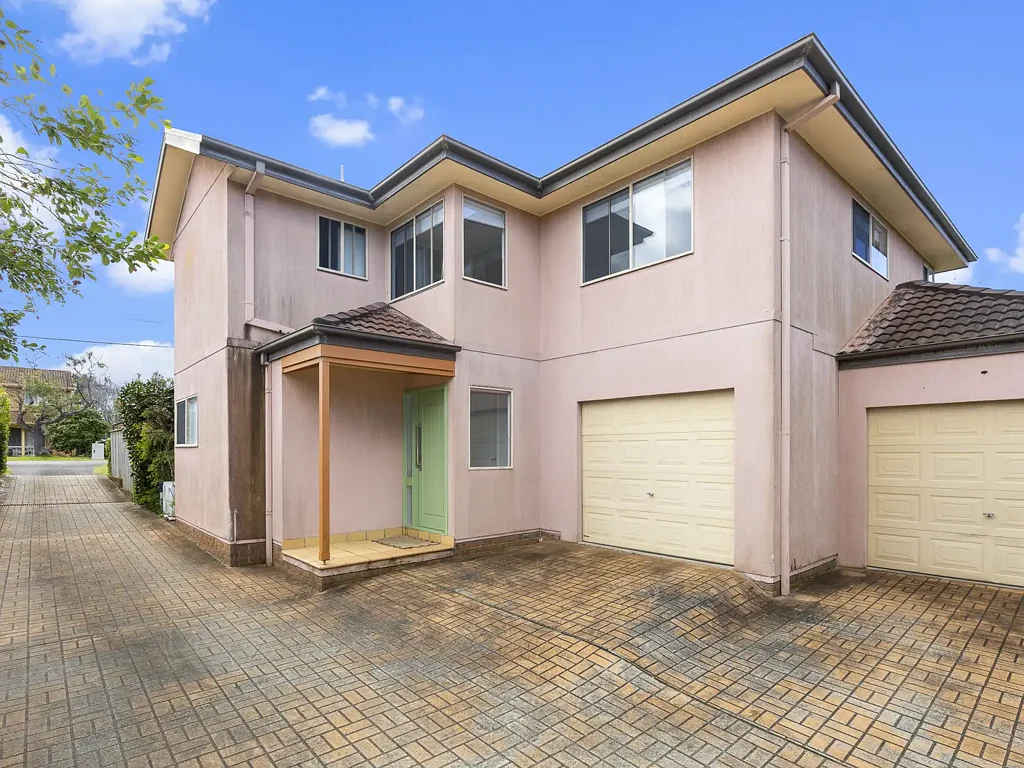 Two Bedroom Townhouse In Blue Bay