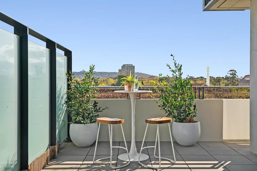18/25 Eastlake Parade, Kingston, ACT 2604