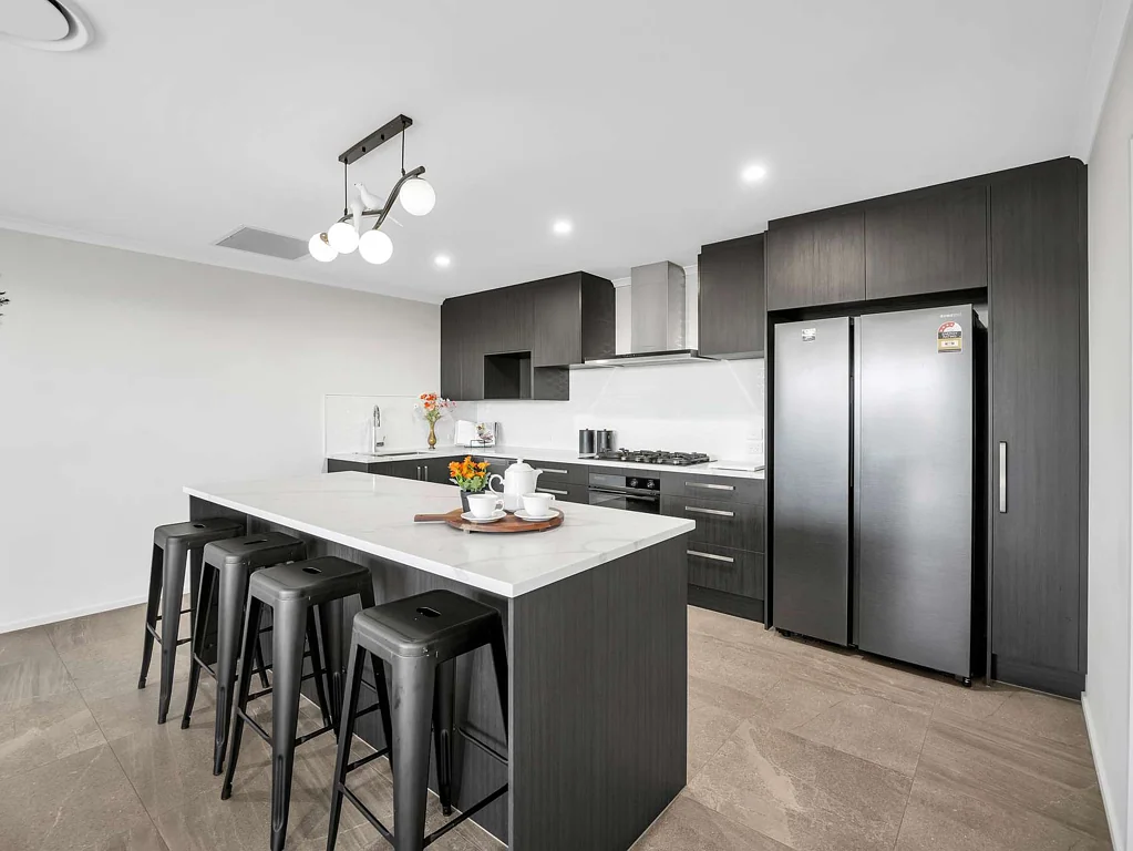 Rolleston 4 Bedroom Modern Masterpiece, BIG 221m2 home opposite park