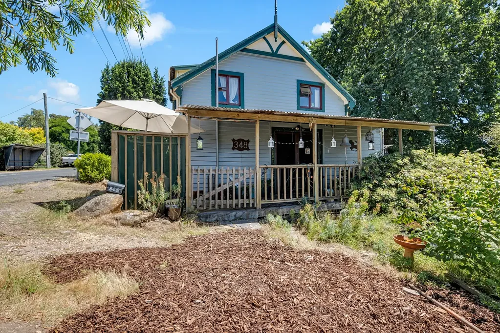 Gravelly Beach 5 Bedroom A Home with History and Heart