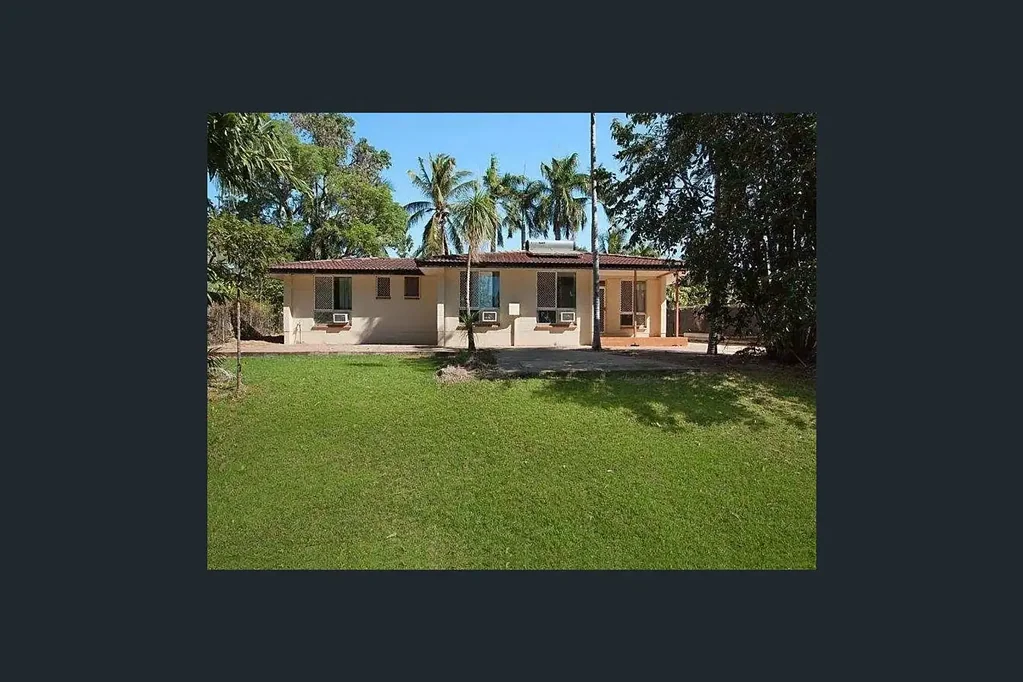 24 Mistletoe Circuit, Karama, NT 812