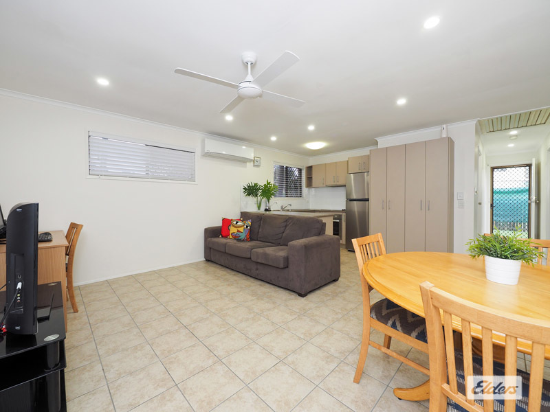 CHERRY BLOSSOM 8 EFYMIA CT, DAISY HILL QLD 4127, 0 habitaciones, 0 baños, Townhouse