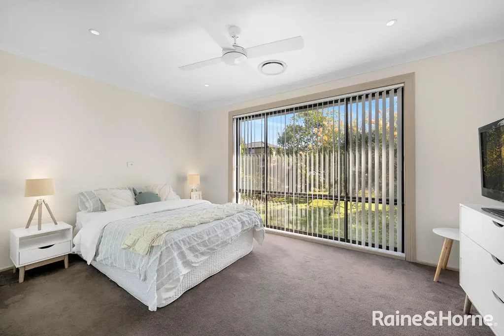 Shoalhaven Heads 4房  Are you looking for a huge shed?