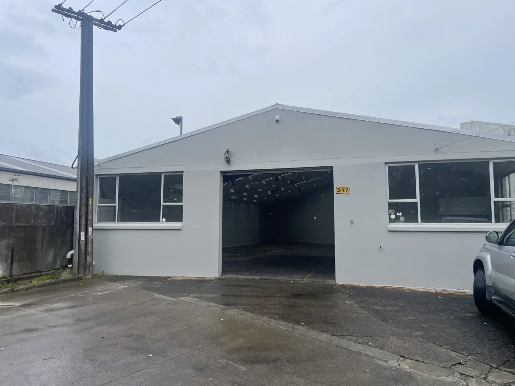 Henderson Solid 210sqm Warehouse Ready For Use