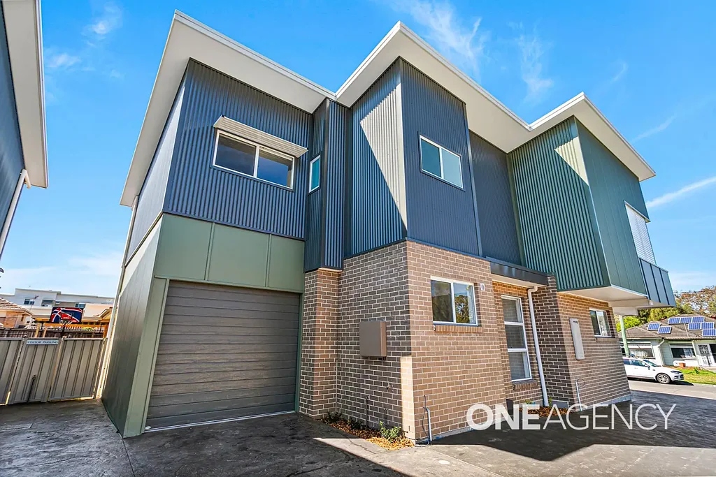 YOUR NEXT HOME IN THE HEART OF OAK FLATS