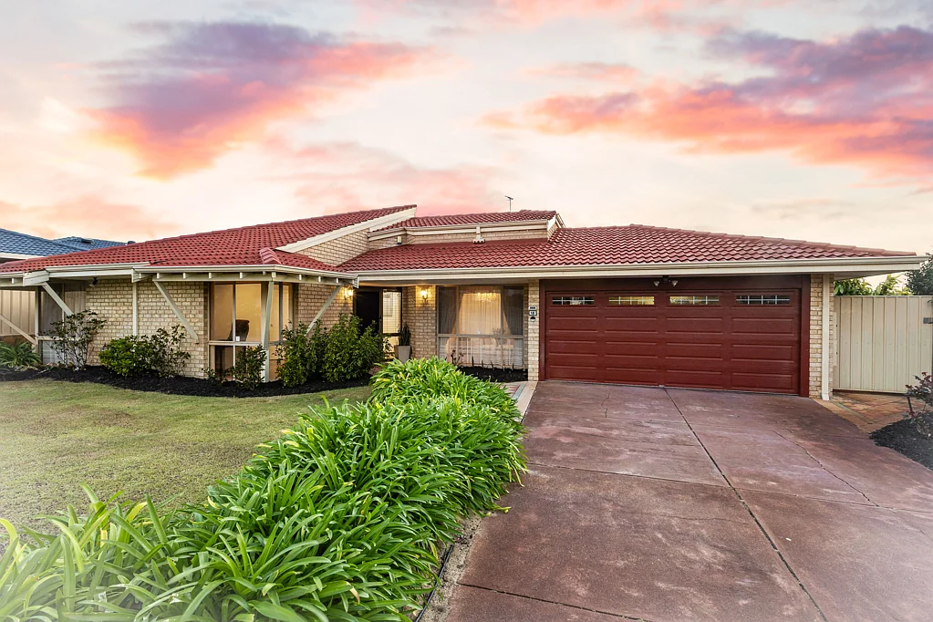 10 Hatherley Parade, Winthrop, WA 6150