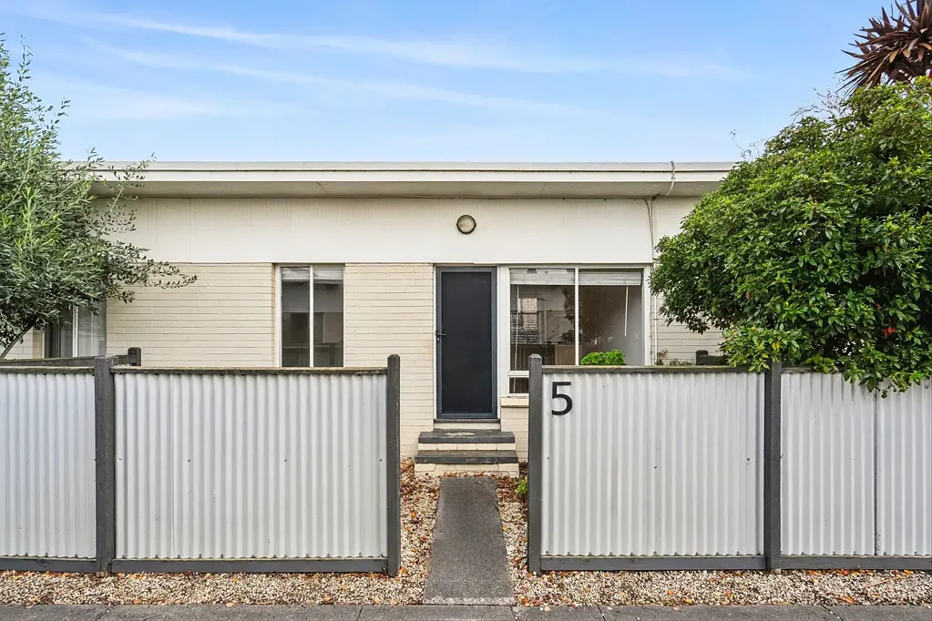 Geelong West 1Moenga The Perfect Place to Start