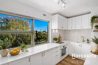 West Leederville 1Zimmer Perfect First Home or Investment Opportunity! - Under Offer by Alex