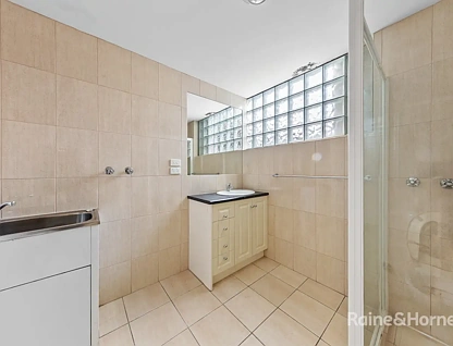 4/32 Little Eastment Street, Northcote, North Melbourne, 2房, 2浴, Apartment