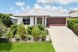 23 Selkirk Way, Peregian Springs